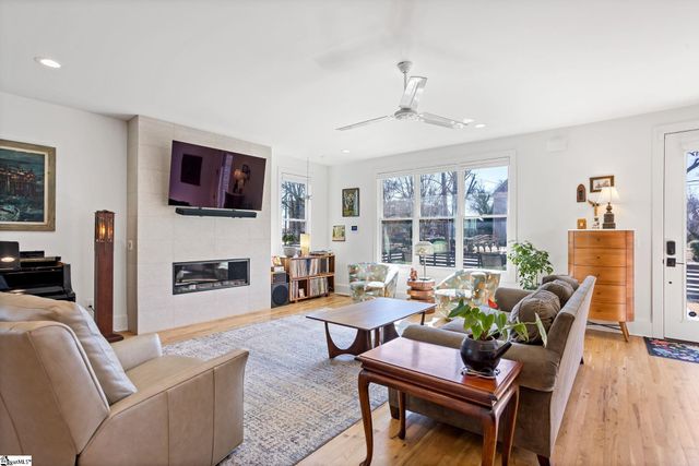 412 Perry Avenue, Greenville, SC 29601