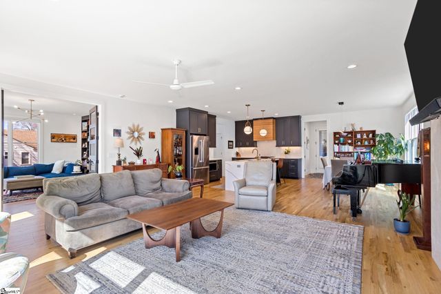 412 Perry Avenue, Greenville, SC 29601