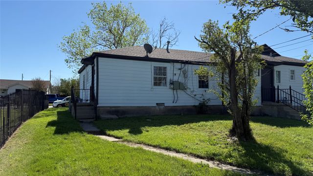 2640 Berryhill Drive, Fort Worth, TX 76105