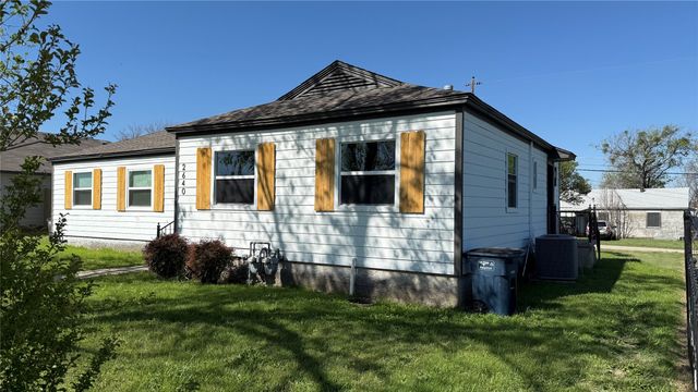 2640 Berryhill Drive, Fort Worth, TX 76105