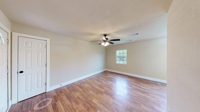 2640 Berryhill Drive, Fort Worth, TX 76105