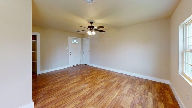 2640 Berryhill Drive, Fort Worth, TX 76105