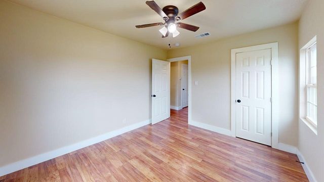 2640 Berryhill Drive, Fort Worth, TX 76105