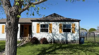 2640 Berryhill Drive, Fort Worth, TX 76105
