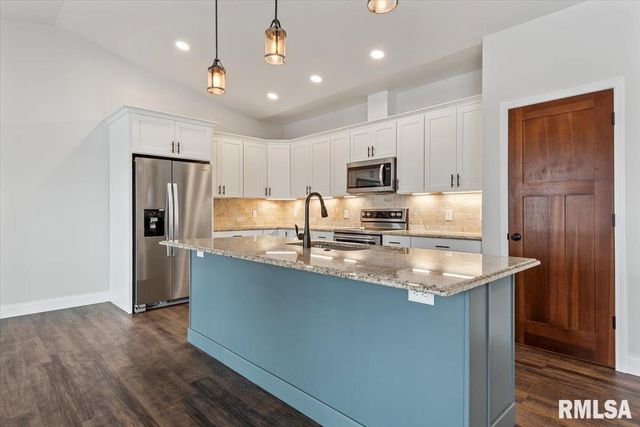 47 Durbin Terrace, Chatham, IL 62629