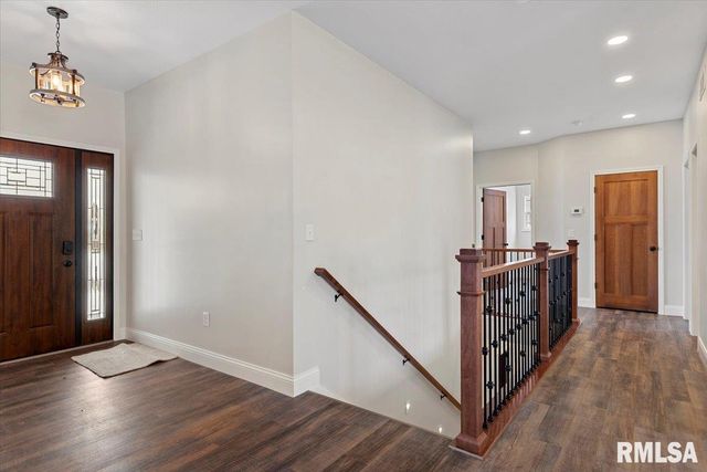 47 Durbin Terrace, Chatham, IL 62629