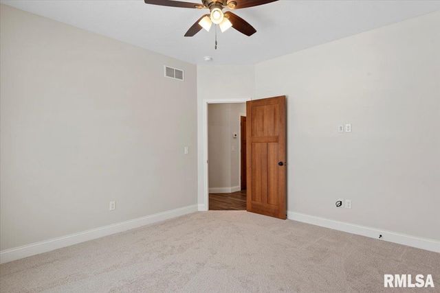 47 Durbin Terrace, Chatham, IL 62629