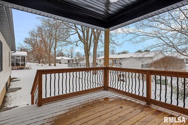 47 Durbin Terrace, Chatham, IL 62629