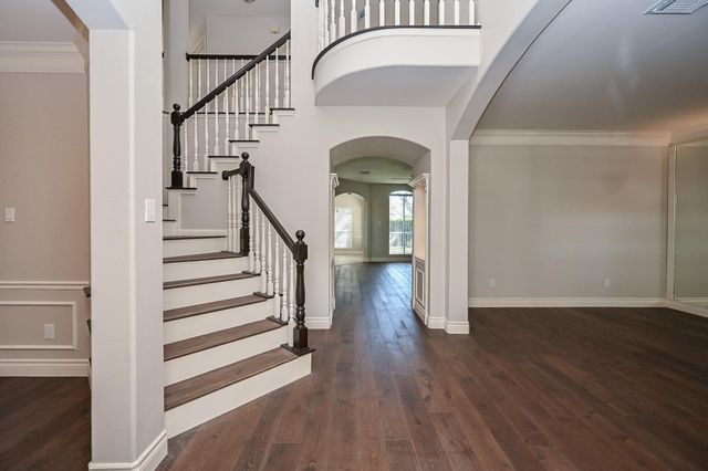 4710 April Meadow Way, Sugar Land, TX 77479