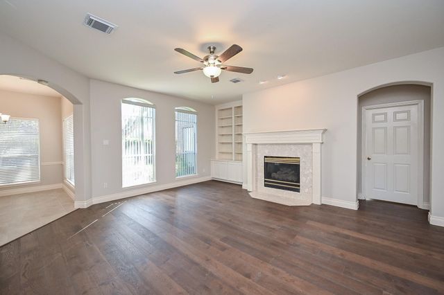 4710 April Meadow Way, Sugar Land, TX 77479