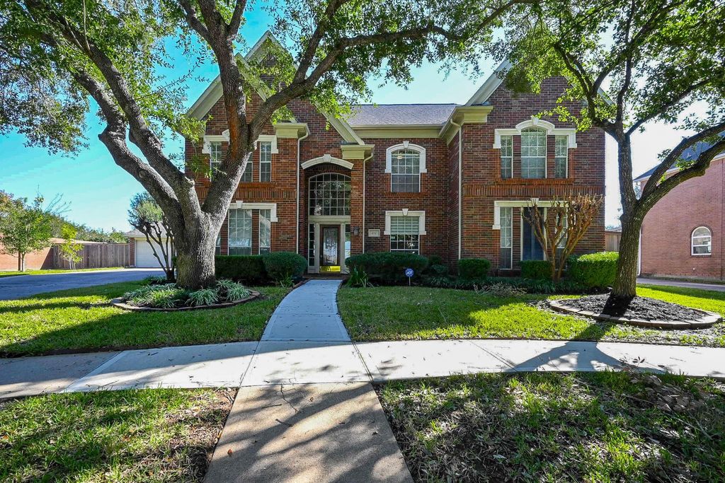4710 April Meadow Way, Sugar Land, TX 77479
