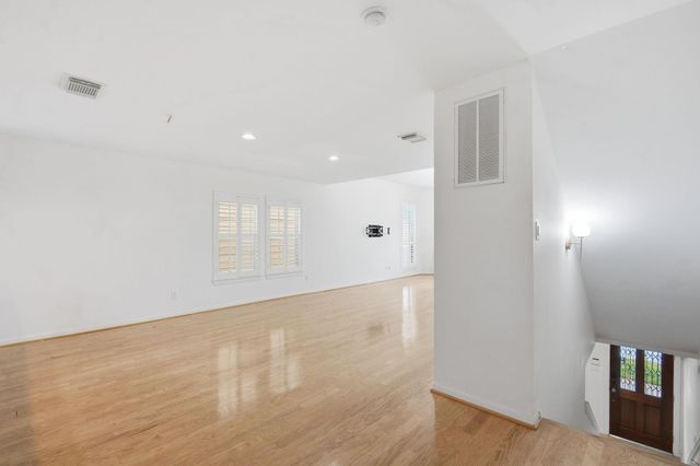 1714 W Webster Street 61, Houston, TX 77019