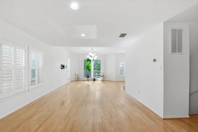 1714 W Webster Street 61, Houston, TX 77019