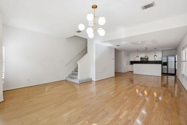 1714 W Webster Street 61, Houston, TX 77019