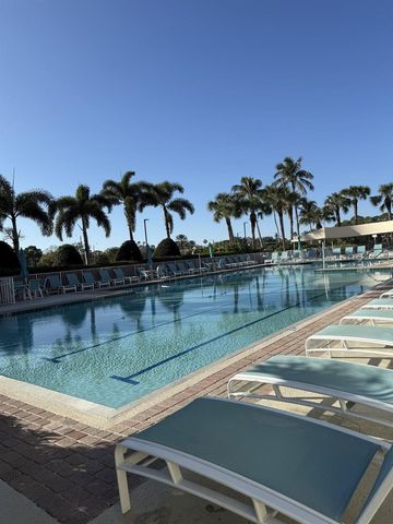 822 NW Sorrento Lane, Port St. Lucie, FL 34986