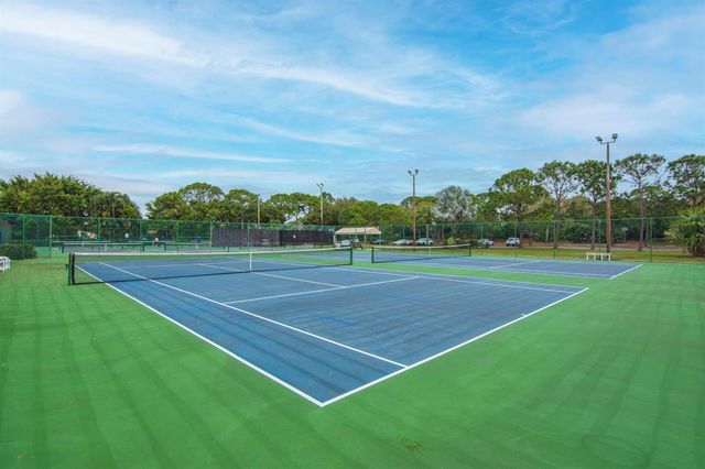 822 NW Sorrento Lane, Port St. Lucie, FL 34986