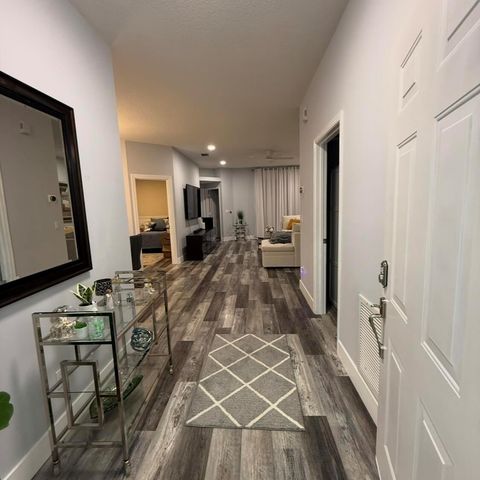 822 NW Sorrento Lane, Port St. Lucie, FL 34986