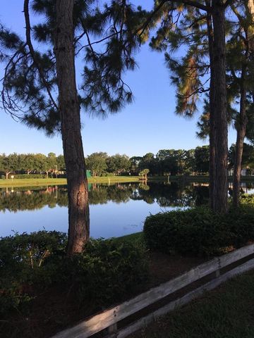 822 NW Sorrento Lane, Port St. Lucie, FL 34986