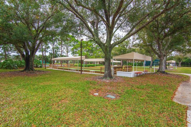 822 NW Sorrento Lane, Port St. Lucie, FL 34986