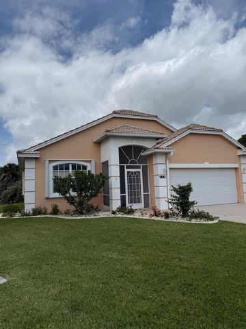 822 NW Sorrento Lane, Port St. Lucie, FL 34986