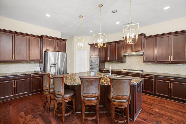 3014 Peach Creek Court, Pearland, TX 77584