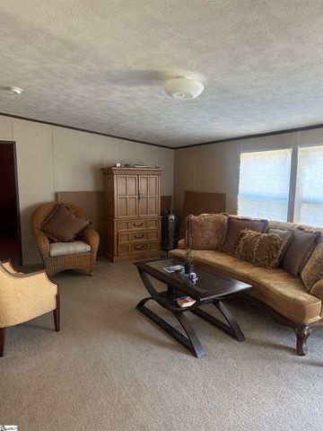 341 Pine Hills Road, Woodruff, SC 29388