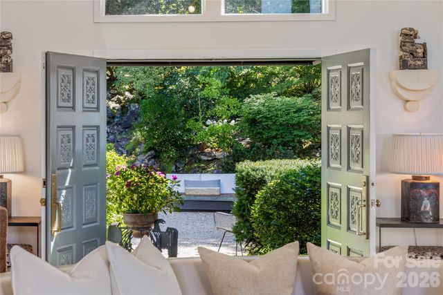2618 Big Sheepcliff Road, Cashiers, NC 28717