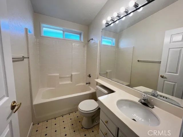 3850 Atlantic 287, Highland, CA 92346