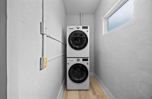 561 NE 61st St, Oakland Park, FL 33334