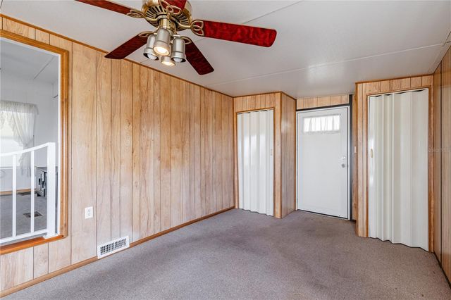 12315 US HIGHWAY 441 23, Tavares, FL 32778