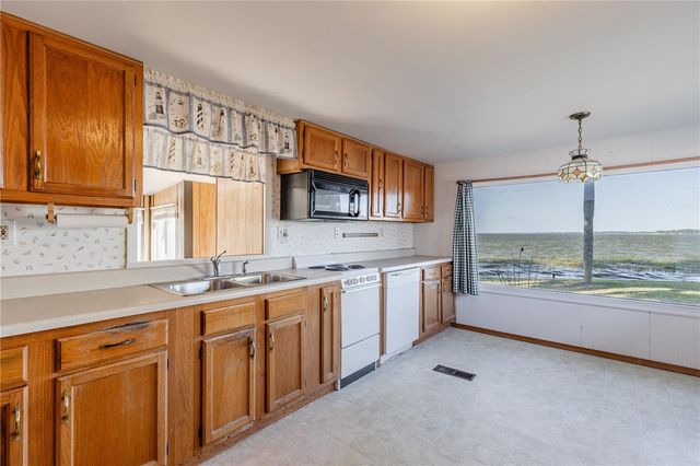 12315 US HIGHWAY 441 23, Tavares, FL 32778