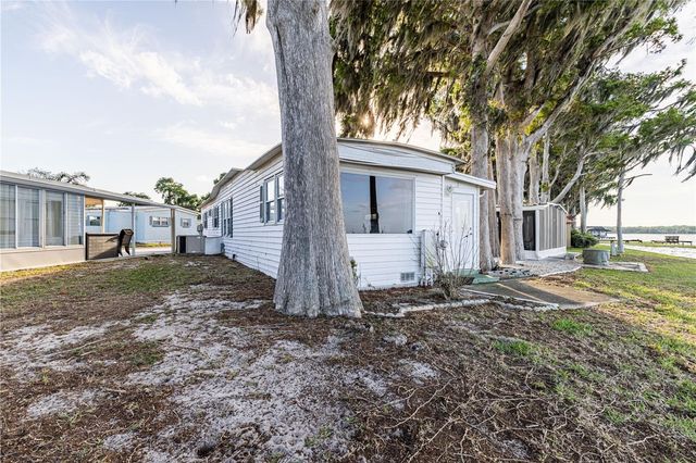 12315 US HIGHWAY 441 23, Tavares, FL 32778