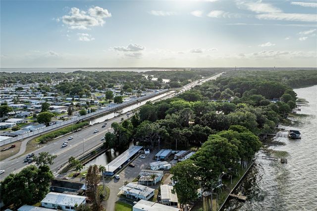12315 US HIGHWAY 441 23, Tavares, FL 32778