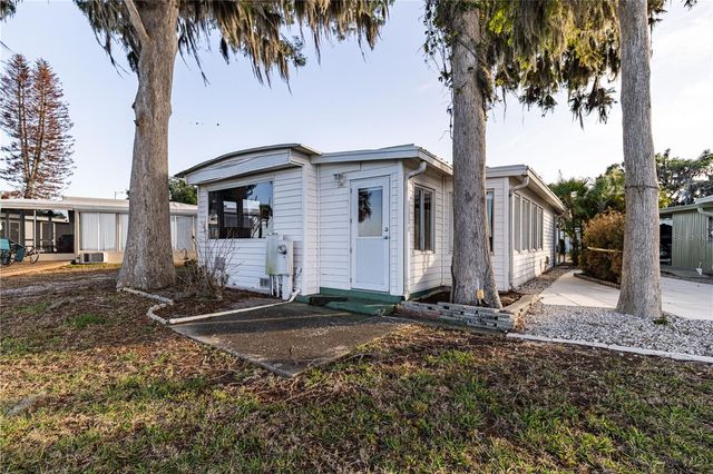 12315 US HIGHWAY 441 23, Tavares, FL 32778