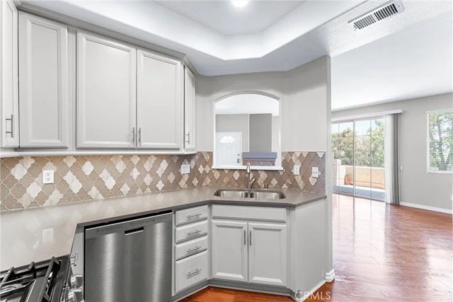 7977 E Viewrim Drive, Anaheim Hills, CA 92808