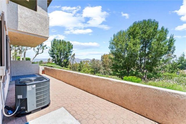 7977 E Viewrim Drive, Anaheim Hills, CA 92808