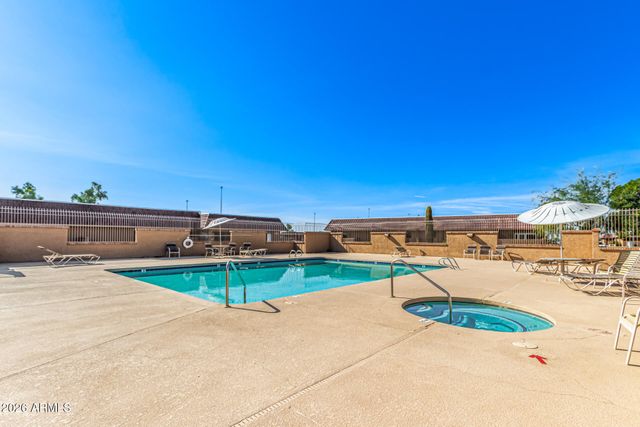 20236 N 6TH Drive 6, Phoenix, AZ 85027