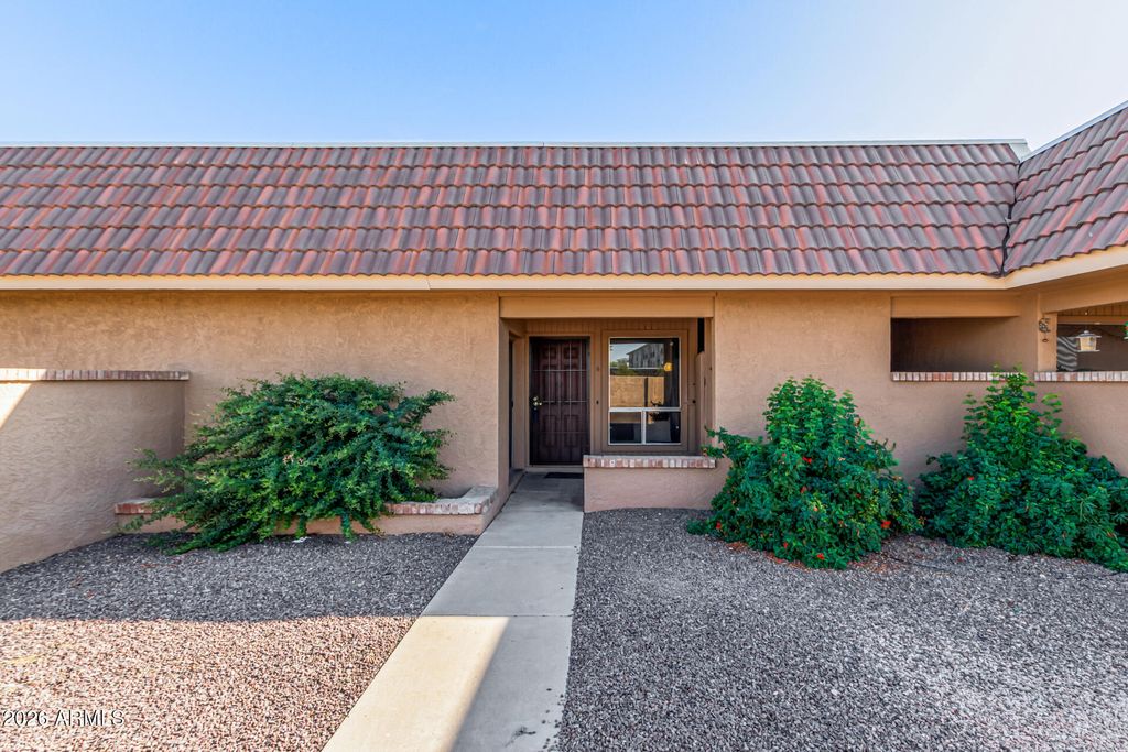 20236 N 6TH Drive 6, Phoenix, AZ 85027