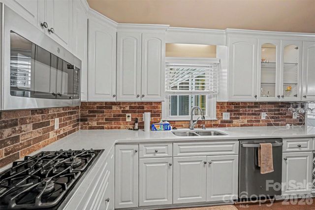 7944 Pawtuckett Road, Charlotte, NC 28214