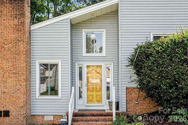 7944 Pawtuckett Road, Charlotte, NC 28214
