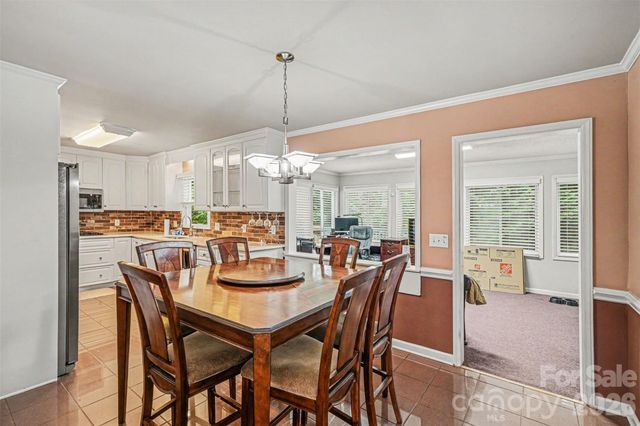 7944 Pawtuckett Road, Charlotte, NC 28214