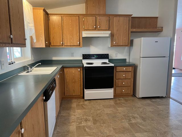 6850 Downing Road 25, Central Point, OR 97502