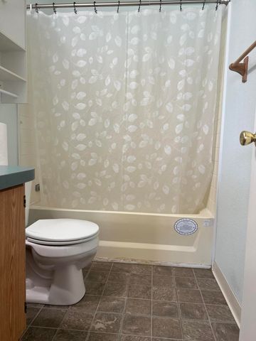 6850 Downing Road 25, Central Point, OR 97502