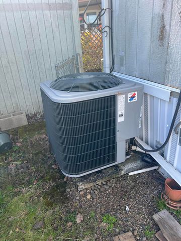 6850 Downing Road 25, Central Point, OR 97502