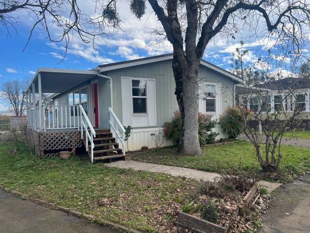 6850 Downing Road 25, Central Point, OR 97502