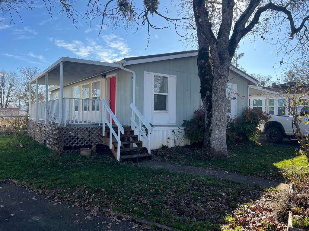 6850 Downing Road 25, Central Point, OR 97502