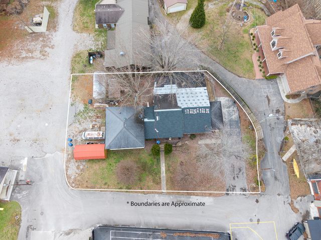 105 Villagers Resort Drive, Somerset, KY 42503