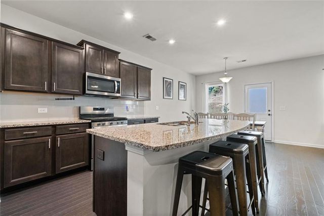 2410 Ames Street, Bethlehem, GA 30620