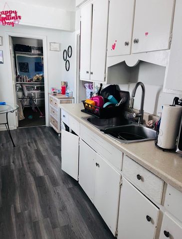 514 W Alma Street, Flint, MI 48505