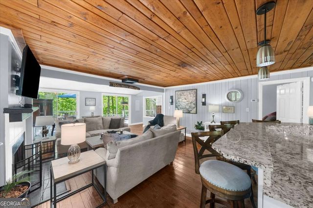 6551 Bermuda Lane, Flowery Branch, GA 30542